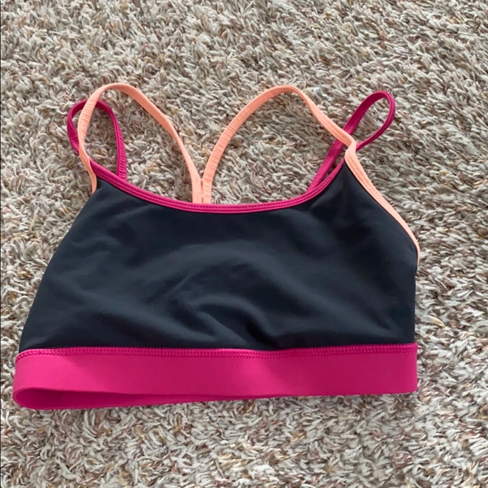 sports bra